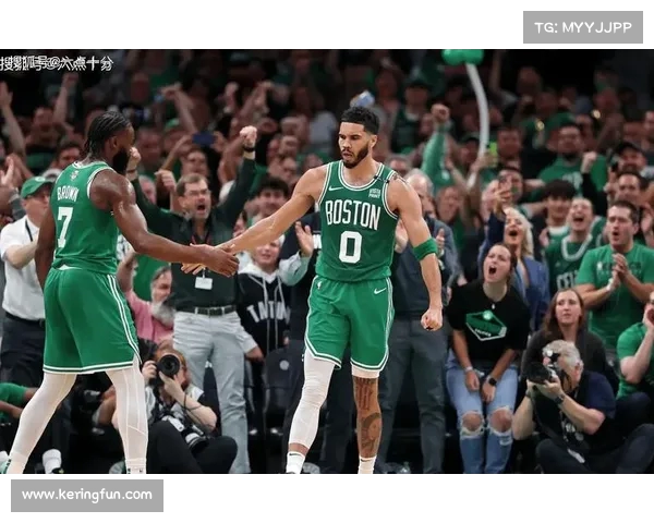 凯尔特人攻势如潮,彻底压倒对手 凯尔特人攻势如潮,彻底压倒对手